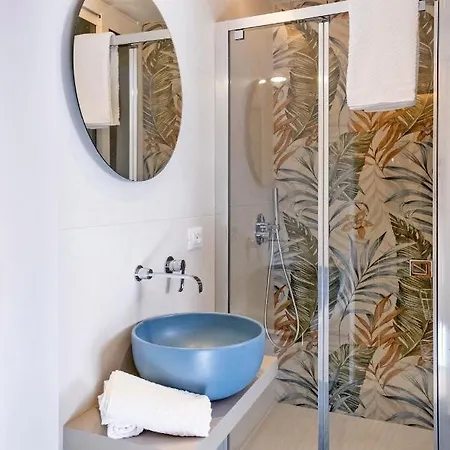 Casa Duca - *